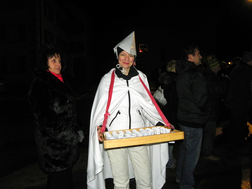 113_8633_JPG-1330384323