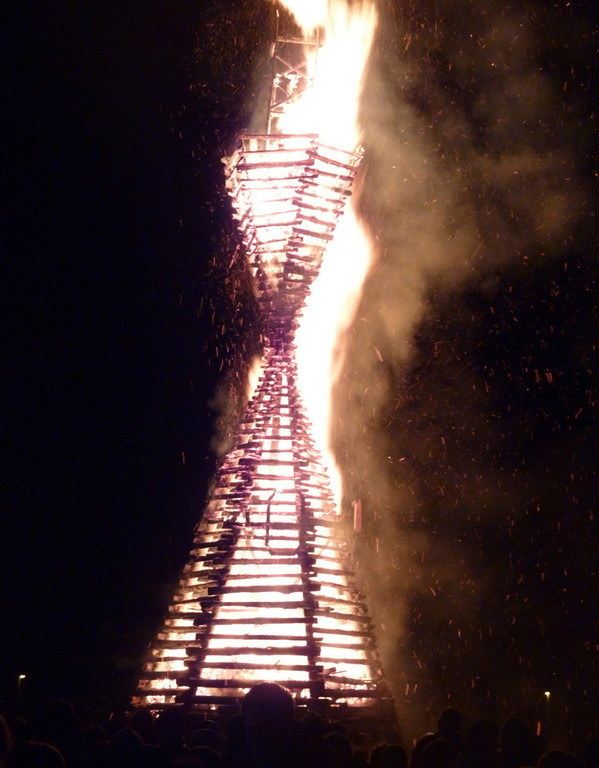 Schwefel01Funken_jpg-1330425806