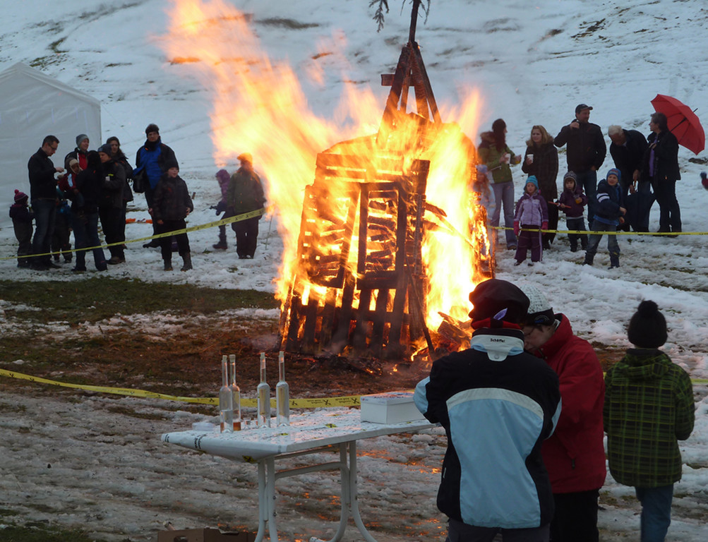 Summ4d_jpg-1330429768