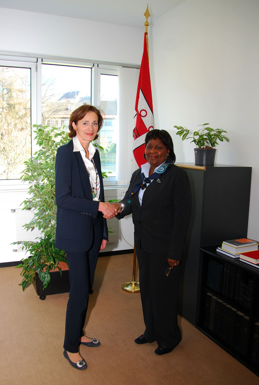 2012_03_02_nigeria_botschafterin02_jpg-1330709369