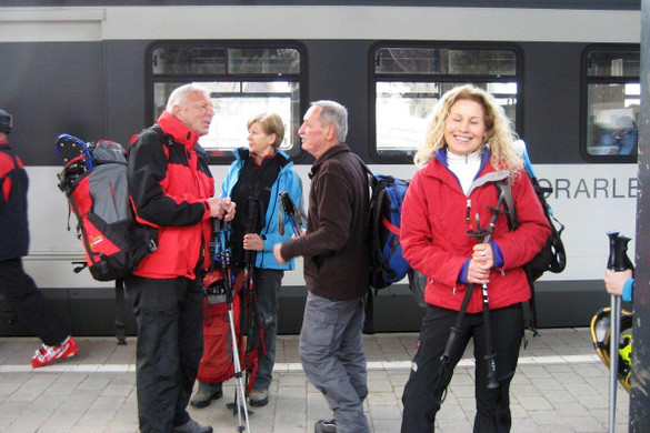 Schneeschuhwanderung 4_3_2012 Muttj__chle 001_jpg-1330953397