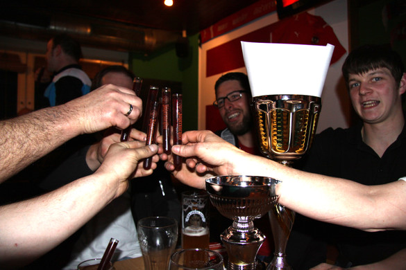 3Die Sieger beim ansto__en_jpg-1331102009