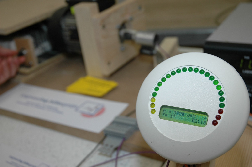 3 Platz Drehzahlmesser b_jpg-1331119048