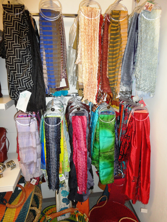Weltladen 4_3_2012 022_JPG-1331162632