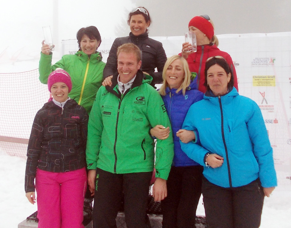Ski19Damen2_jpg-1331494266