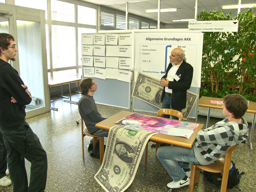 SH106630_jpg-1331542876