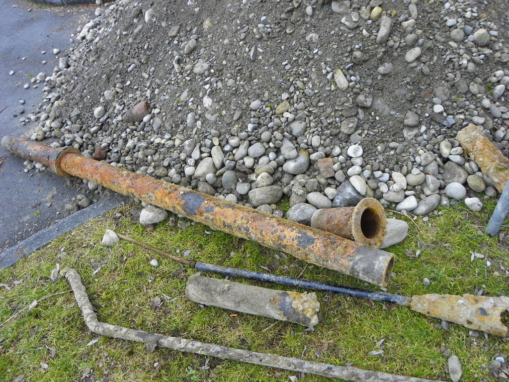 113_9848_JPG-1331593236