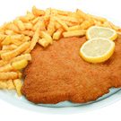 Gasthof_Loewen_in_Feldkirch_Wiener_Schnitzel_mit_Pommes.jpg