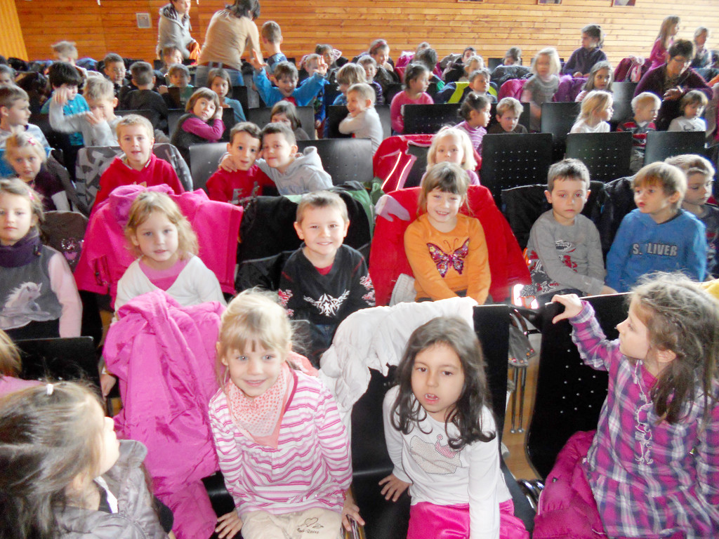 Theater 8_jpg-1331802255