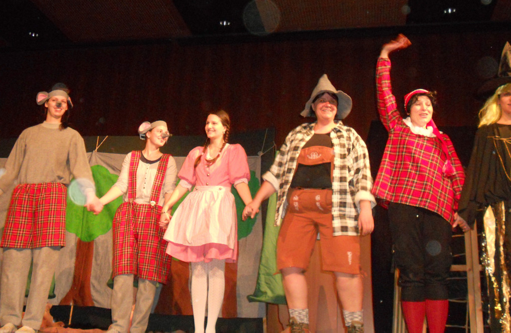 Theater3_JPG-1331802292