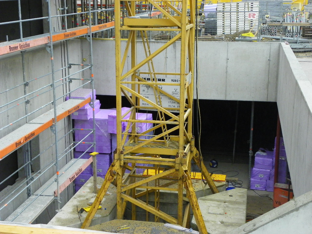 113_9923_JPG-1331941117