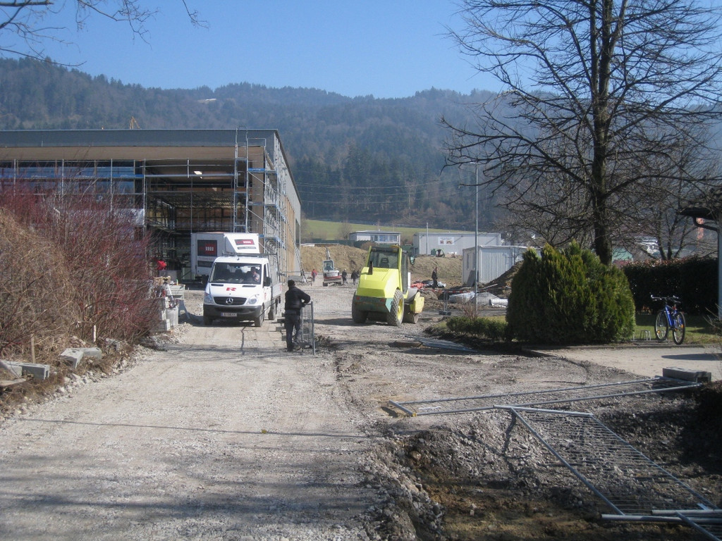 Hofriedenstra__e AUSBAU Tennisplatz 2012 _29__jpg-1331998552