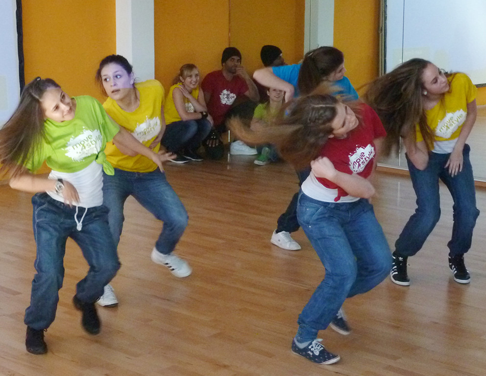 Move2Tanz_jpg-1332100440