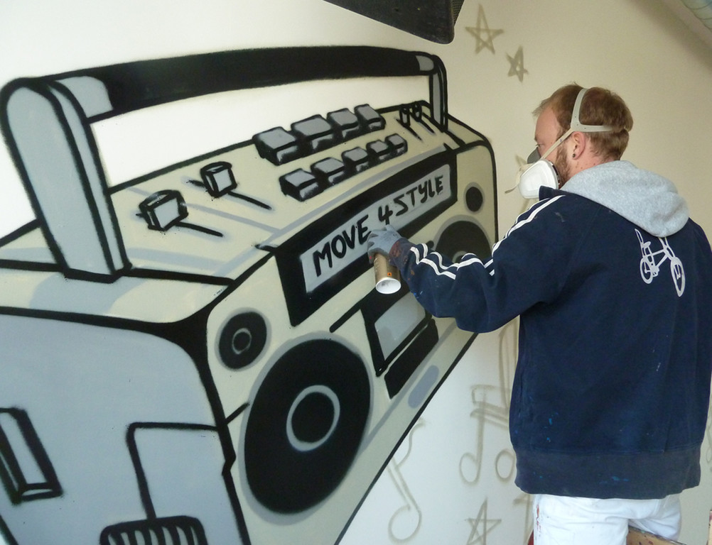 Move3Graffiti_jpg-1332100463