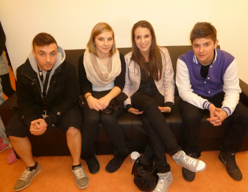 Move10_jpg-1332100518
