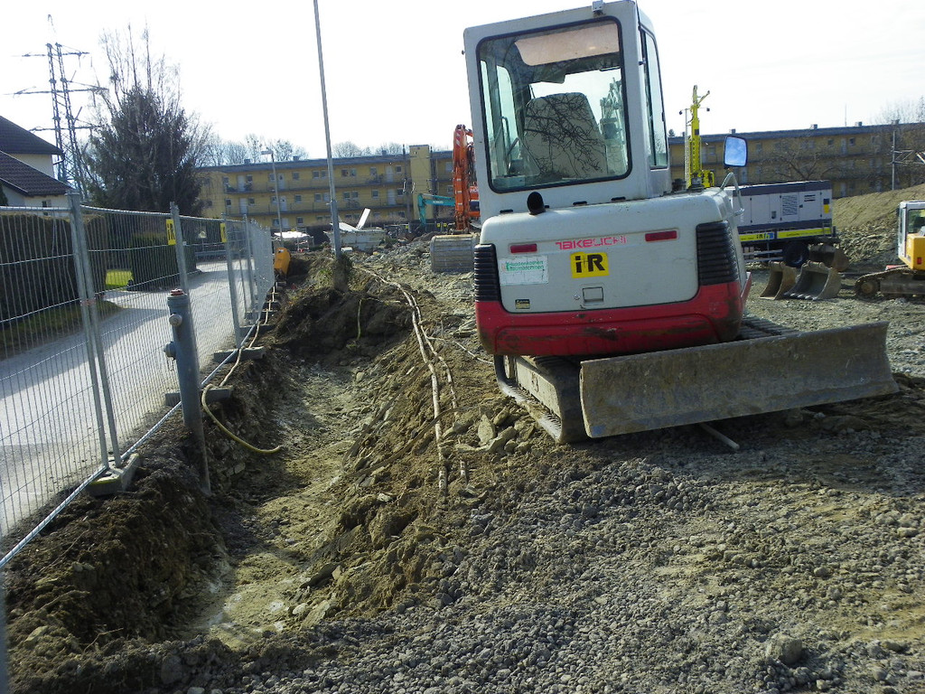 113_9827_JPG-1332116917