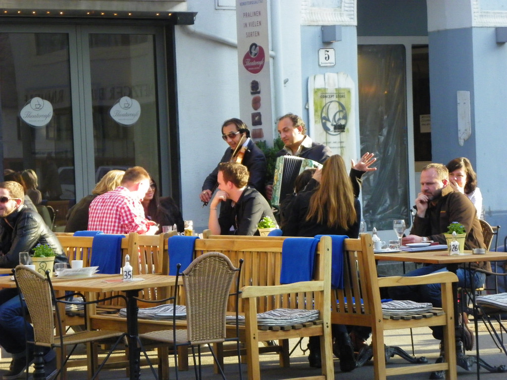 114_0447_JPG-1332117360