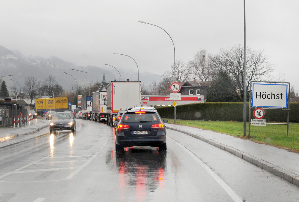 Stau H__chst 19_03_2012 5_jpg-1332148894