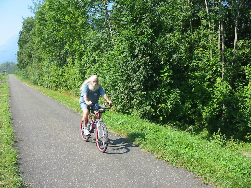 Rheindamm 4_JPG-1332149838