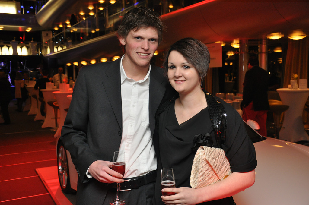 shakin2_jpg-1332186280