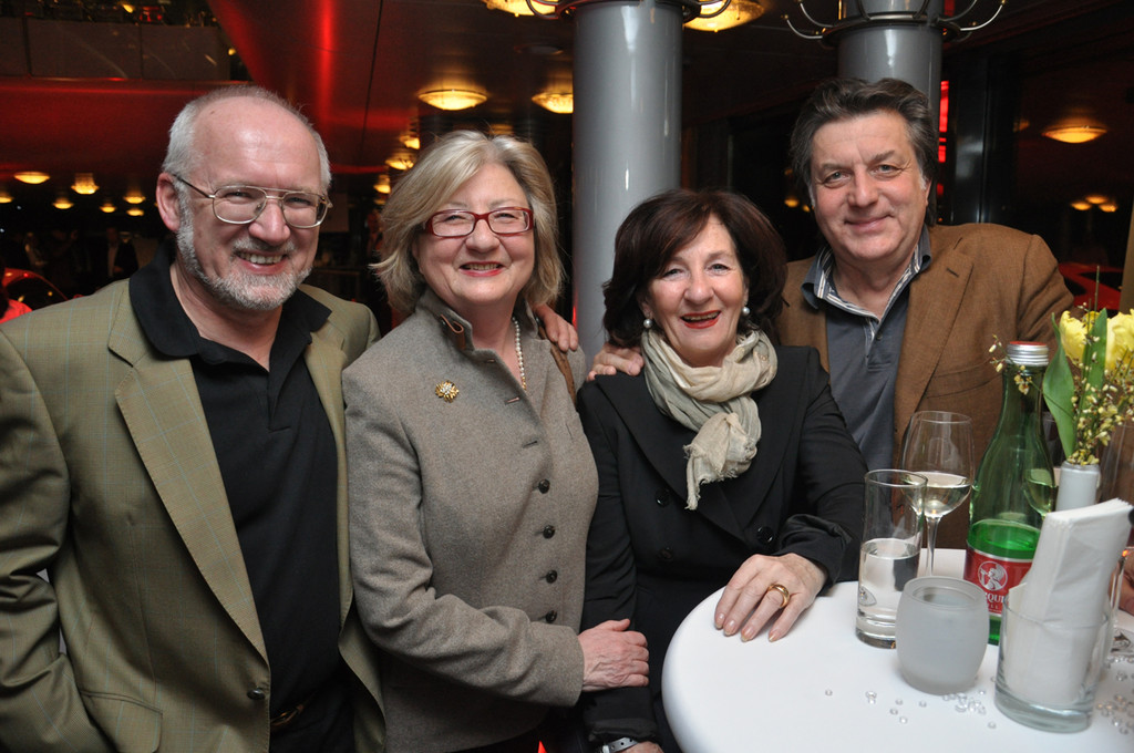 shakin20_jpg-1332186677