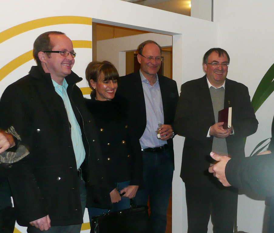 Stadtrat Karl Dobler und Christoph Metzler und Kaplan Hans Tinkhauser.JPG