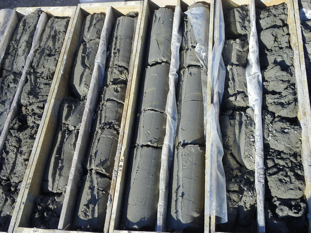 114_0326_JPG-1332457777