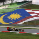 Malaysia: Hamilton dominiert Training