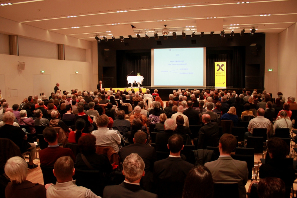 RAIBA Pflege im Alter 2012 _3__jpg-1332656912