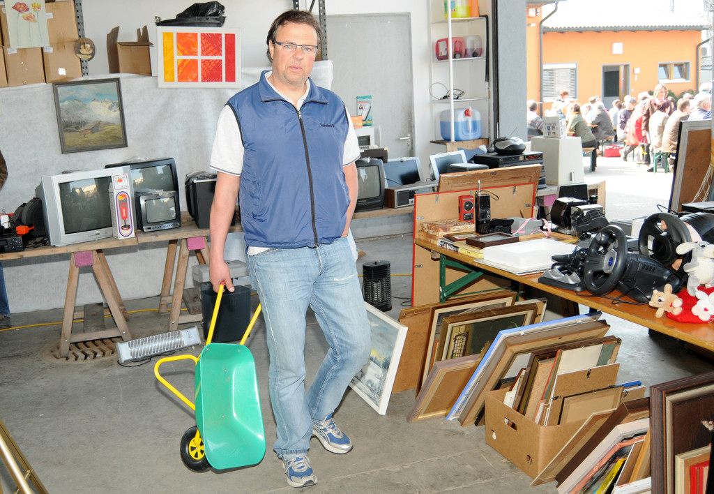 Flohmarkt H__chst 24_03_2012 16_jpg-1332752103