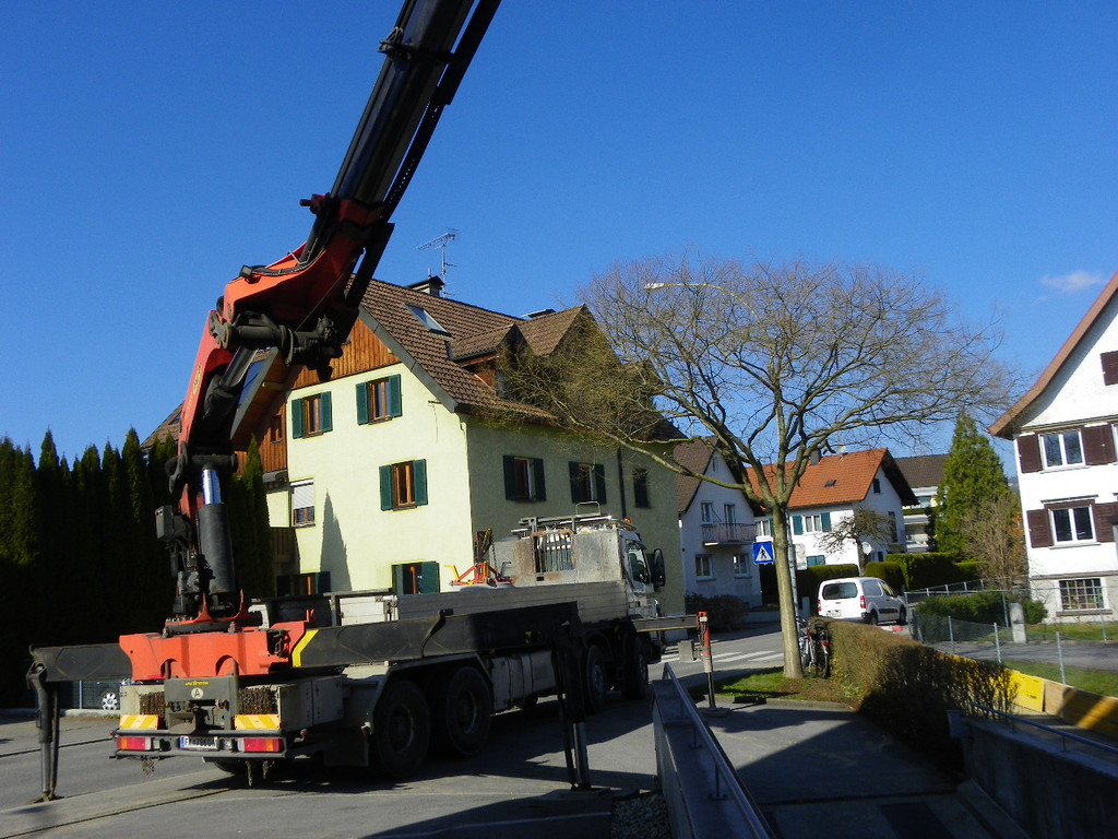 114_1061_JPG-1332806584