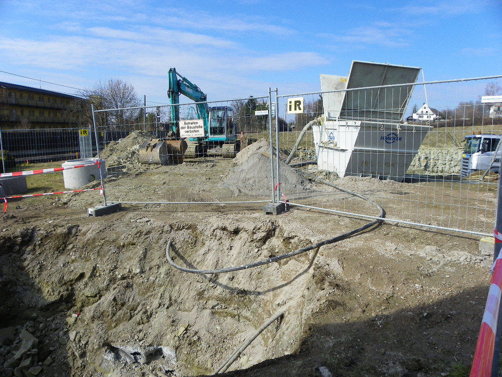 113_9833_JPG-1332884701