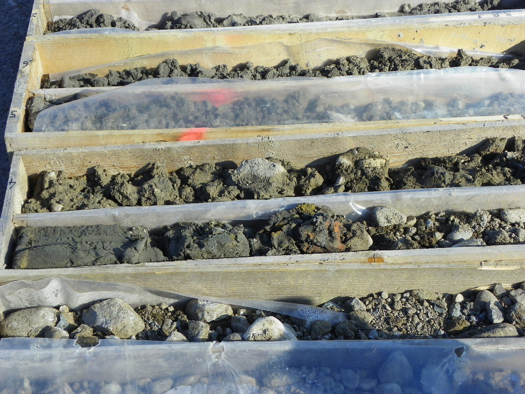 114_0321_JPG-1332886455