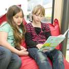 B__cherwurm Ilayda 1a und Laura 3a.jpg