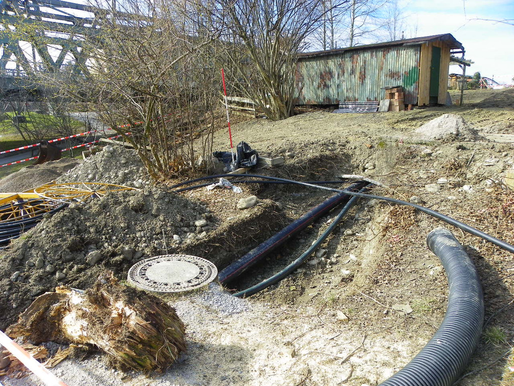 113_9830_JPG-1332973313