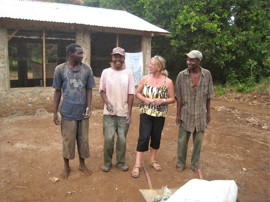 KOE_H__hnerfarm Kenia 8_jpg-1333139476