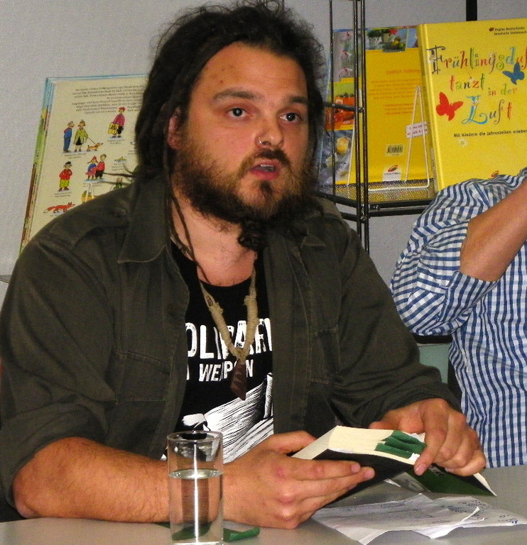 114_1715_JPG-1333328135