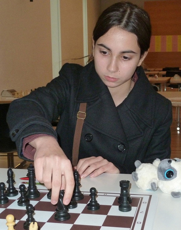 13-Aydan_jpg-1333404314