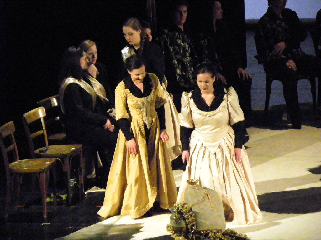 114_1977_JPG-1333492578