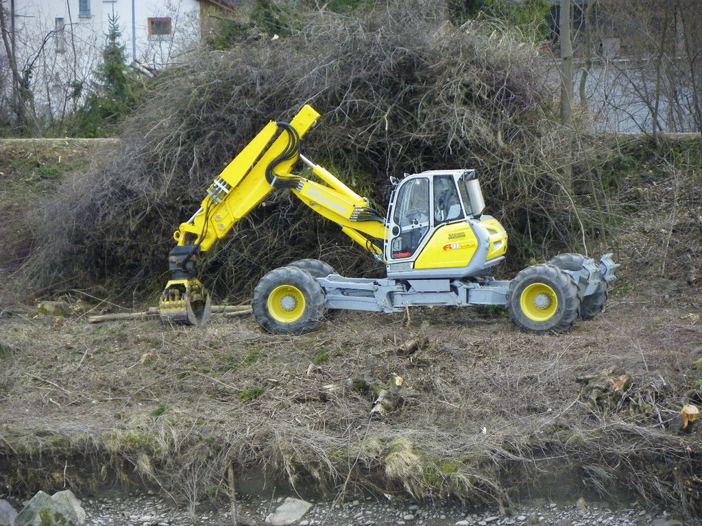 109_9616_JPG-1333614728