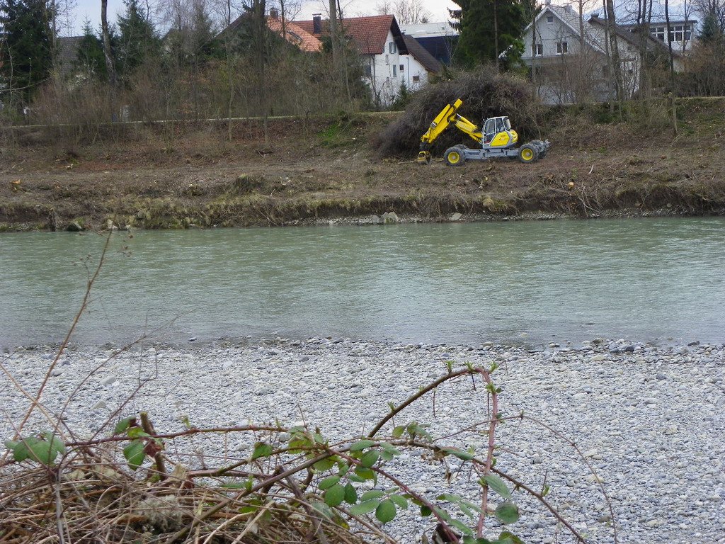 109_9615_JPG-1333614722