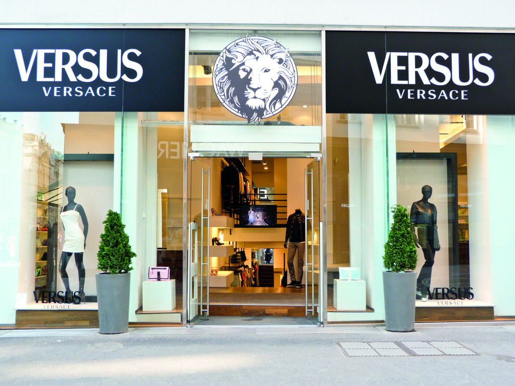 01 Versus Store Wien.jpg