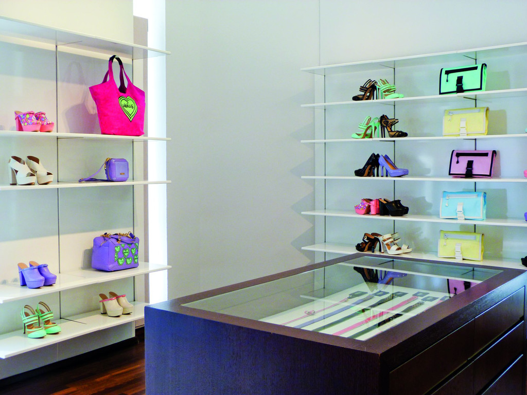 03 Versus Store Wien.jpg