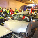 Lkw löst Frontalkollision im Pfändertunnel aus: Vier Verletzte