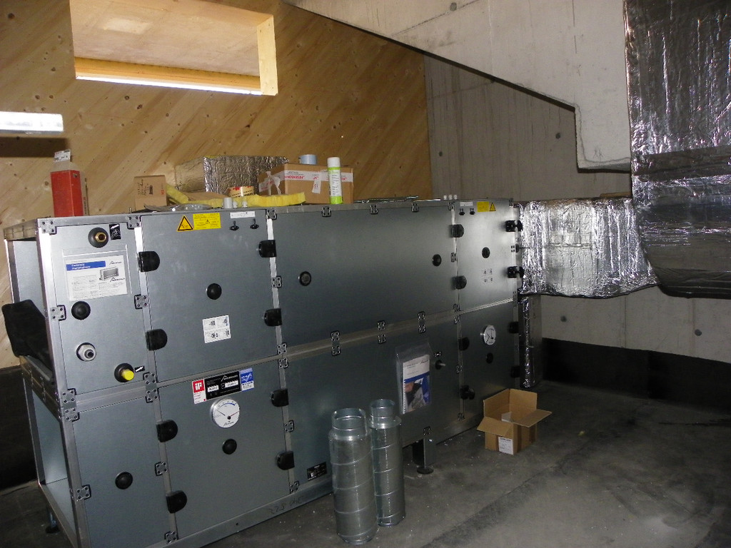 114_0287_JPG-1333662797