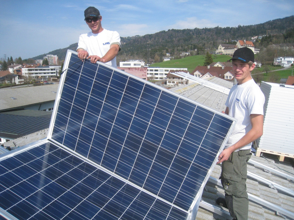 Solarinstallation Volksschule 2012 _29__jpg-1333817044