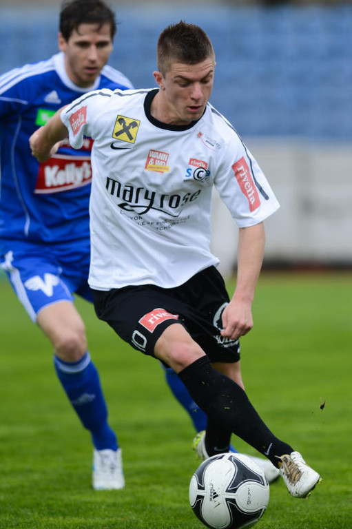 file64c7r6jk3dc4w8iy5h1_jpg-1333869062