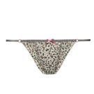 New_Yorker_LOOK_BOOK___STILLS_SPRING_2012_cn_39_188_6_95_EUR.jpg