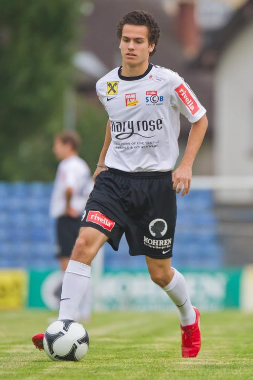 file60ubi11iqr51cys469rh_jpg-1334003287