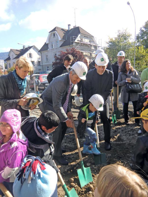 KG_Mariahilf_Spatenstich01___Franz_Steiner_jpg-1334400514